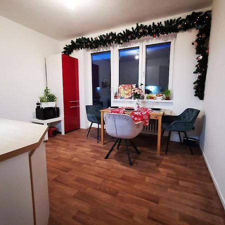 Апартаменты Cely Apartman Podlesi 54M2 S Dvema Balkony A S Novou Manzelskou Posteli, Zatim Neni Na Fotkach Брно Экстерьер фото