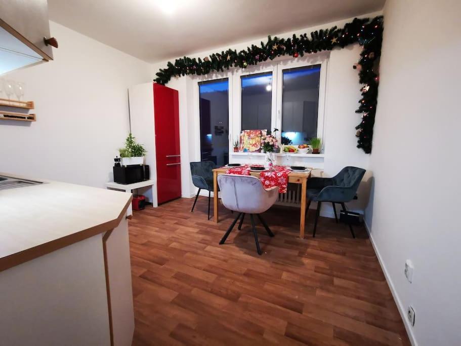 Апартаменты Cely Apartman Podlesi 54M2 S Dvema Balkony A S Novou Manzelskou Posteli, Zatim Neni Na Fotkach Брно Экстерьер фото